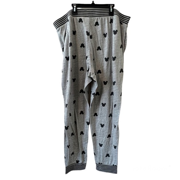 Disney Mickey Mouse Gray & Black Pajama Set Long Sleeve Top & Pants Set - Picture 6 of 7